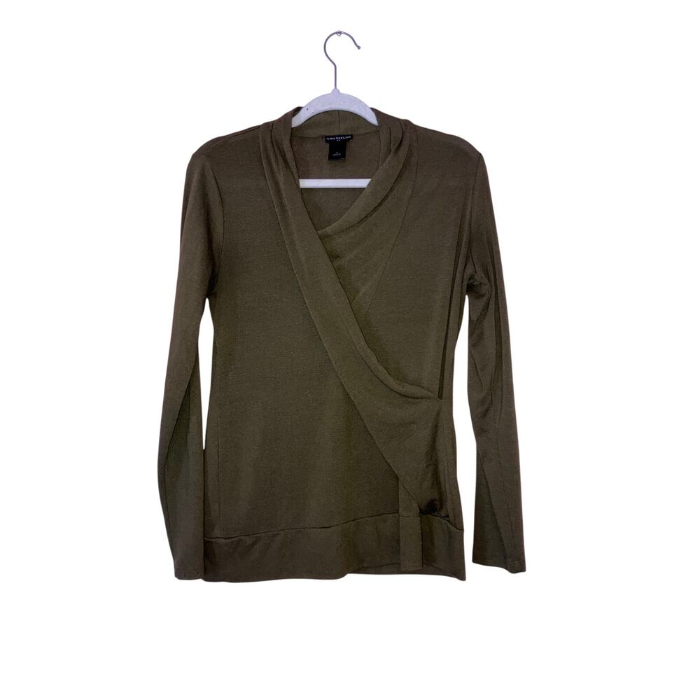 Ann Taylor Factory Green Swoopy Sweater Size Medium